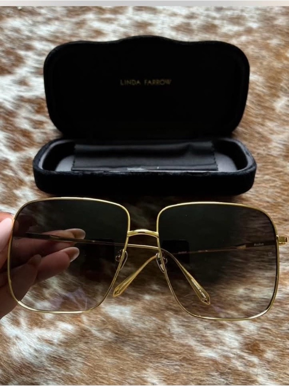 Linda Farrow Andoa Square Sunglasses - gradients lens
